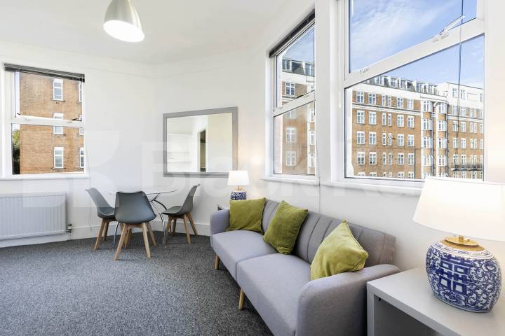 			1 Bedroom, 1 bath, 1 reception 			 Fulham High Street,  London  SW6