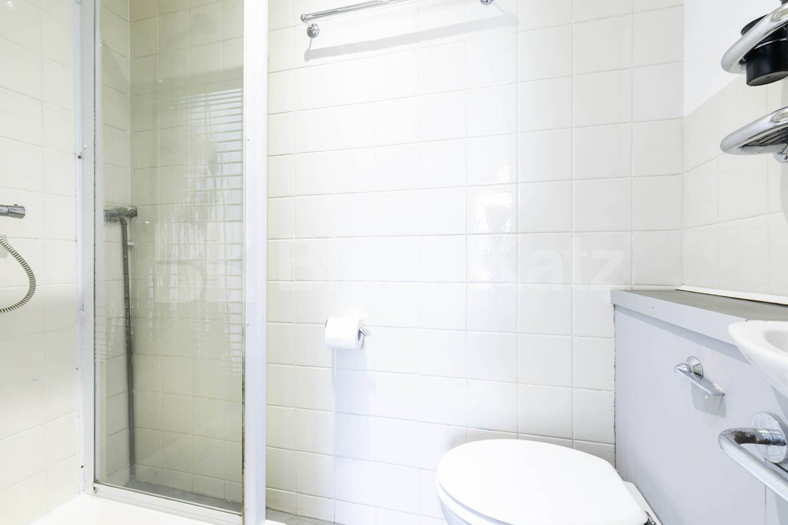 			1 Bedroom, 1 bath, 1 reception 			 Fulham High Street,  London  SW6