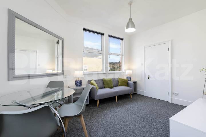 			1 Bedroom,  bath, 1 reception 			 Fulham High Street,  London  SW6