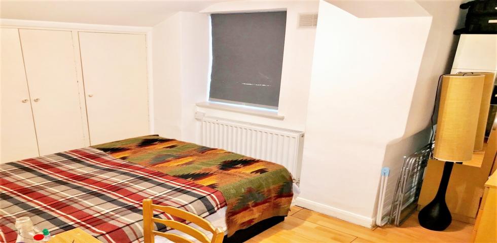 			2 Bedroom, 1 bath, 1 reception Apartment			 Adamson Road, SWISS COTTAGE