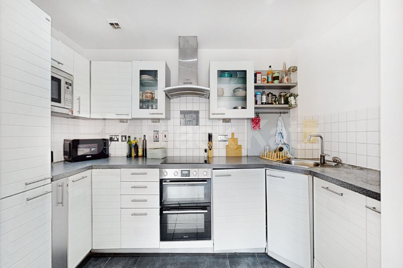 Benefits include two bathrooms, balcony, concierge service, parking, sauna & gym Tradewinds. Wards Wharf Approach, Docklands