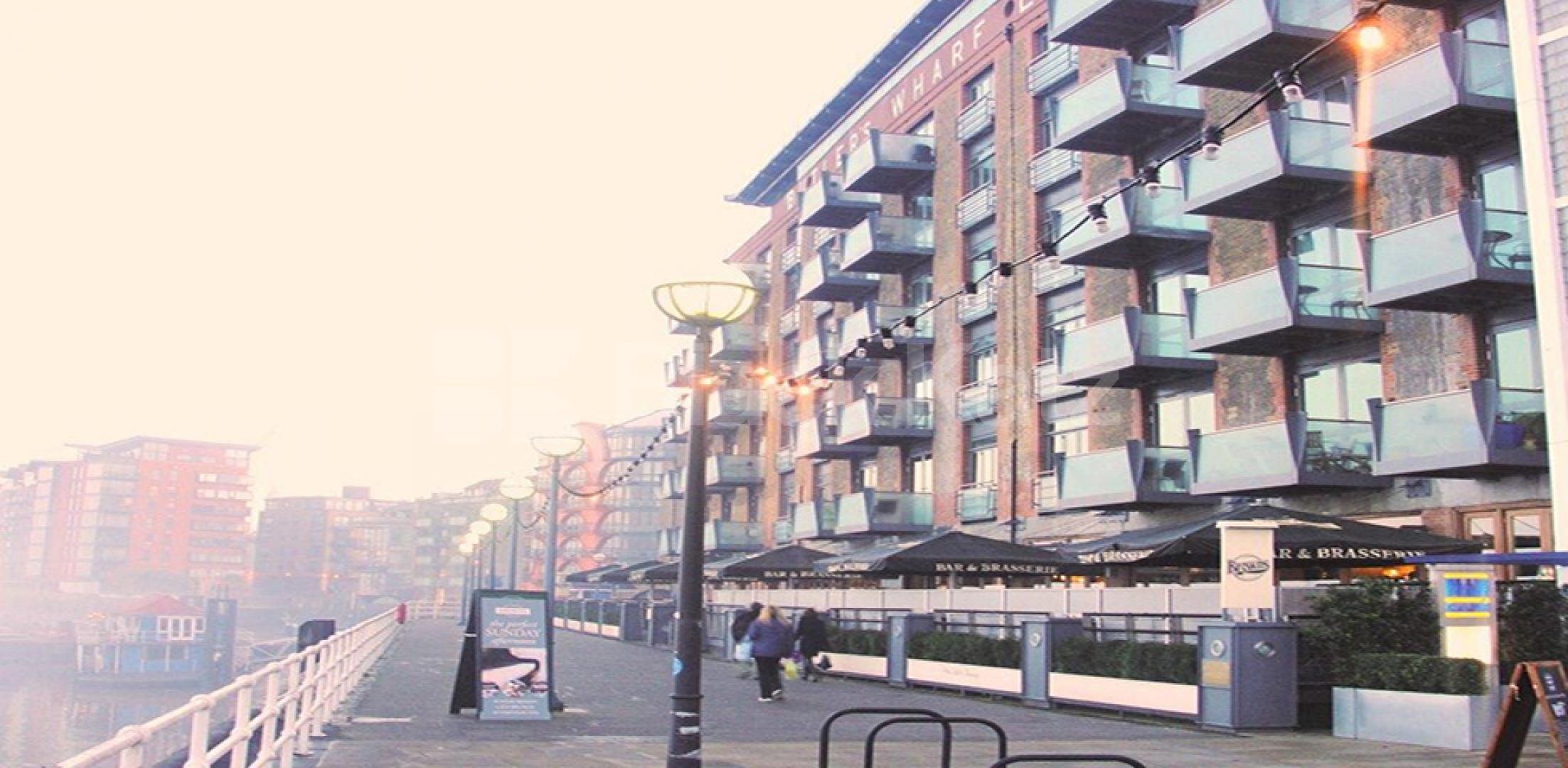 Over looking the banks of River Thames  Tea Trade Wharf, Shad Thames.