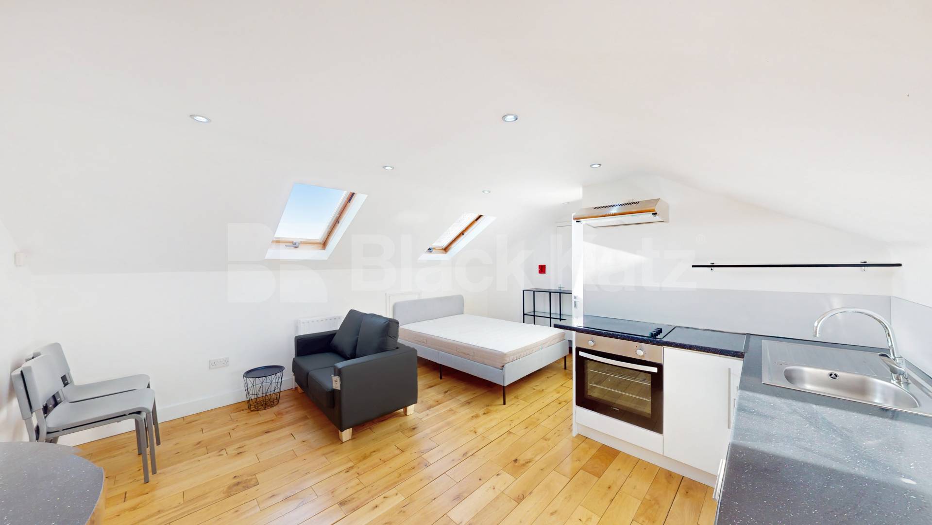 An excellent studio apartment set on the top floor of beautifully presented period building located on the border of West Hampstead and Kilburn.The property is flooded with natural light and is completed to a high standard throughout.You are ideally  Quex Road, London, NW6,  London