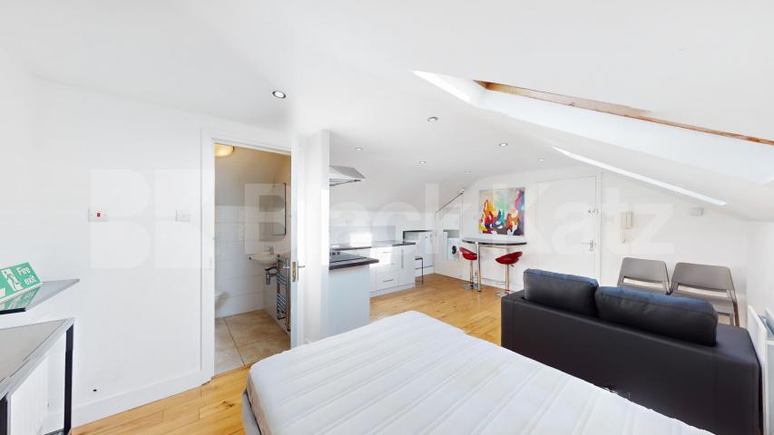 An excellent studio apartment set on the top floor of beautifully presented period building located on the border of West Hampstead and Kilburn.The property is flooded with natural light and is completed to a high standard throughout.You are ideally  Quex Road, London, NW6,  London