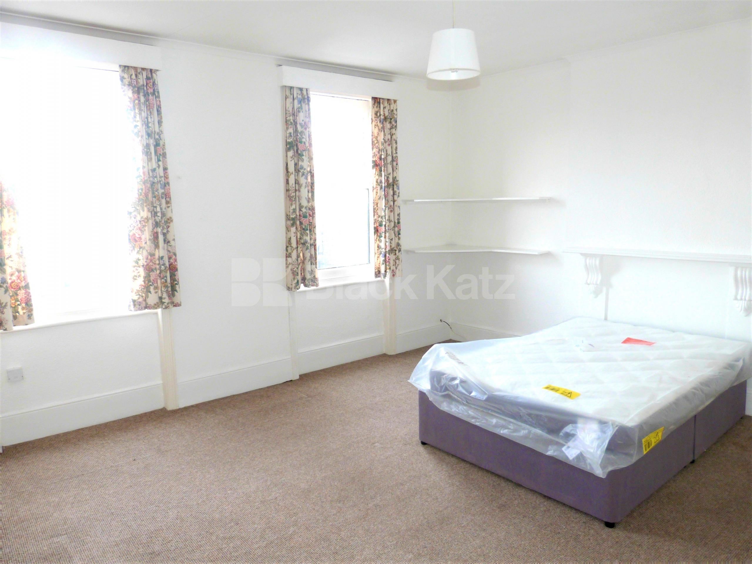 			NEW INSTRUCTION, 3 Bedroom, 1 bath, 1 reception Flat			 Uxbridge Road, SHEPHERDS BUSH W12