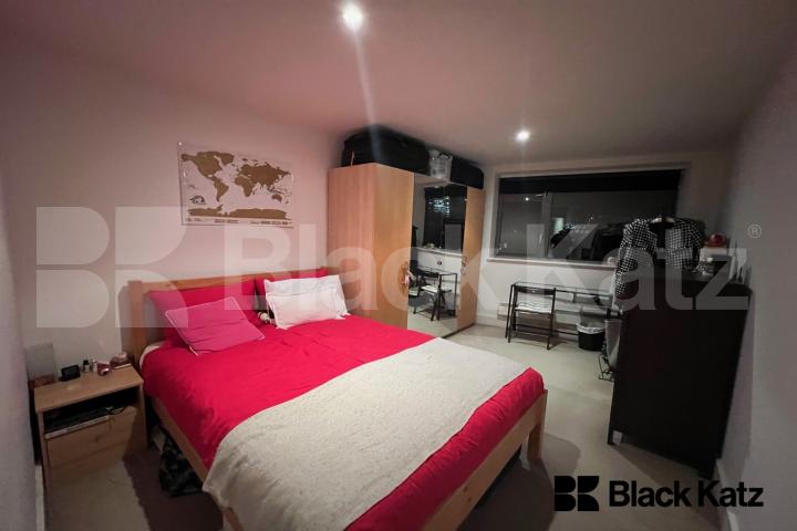 Stunning larger than average apartment in stylish development  The Madison Apartments, 5-27 Long Lane, Borough