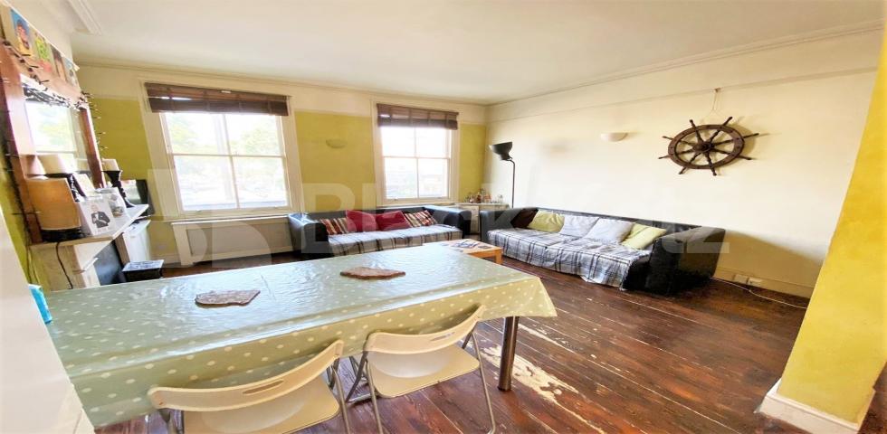 			4 Bedroom, 1 bath, 1 reception Flat			 Uxbridge Road , SHEPHERDS BUSH