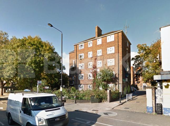 			3 / 4 BED BY CAMDEN MARKET!  , 3 Bedroom, 1 bath, 1 reception Flat			 Hawley Road, CAMDEN