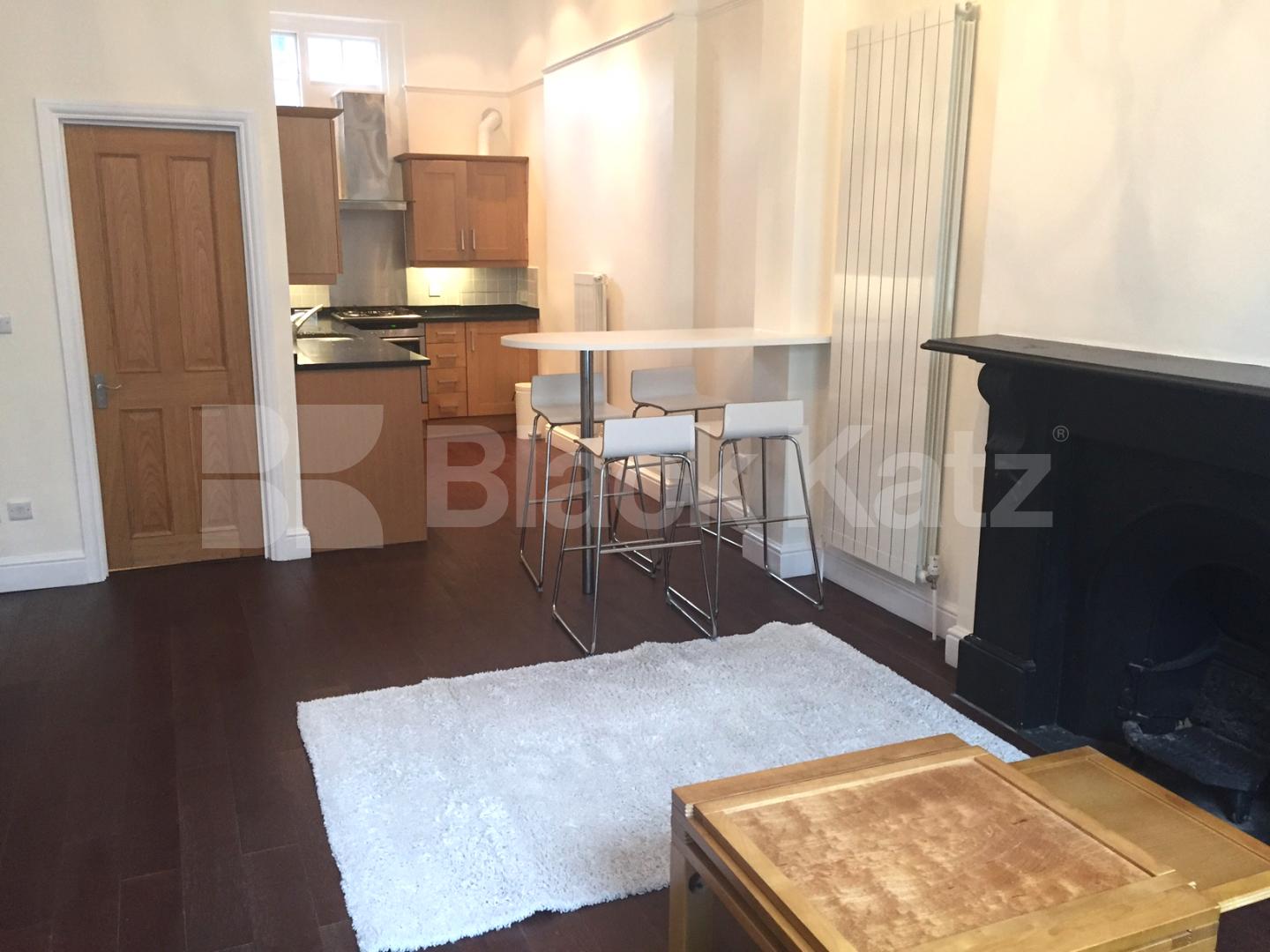 			Studio Apartment, 1 bath, 1 reception Studio			 Westbourne Grove, Bayswater / Westbourne Grove