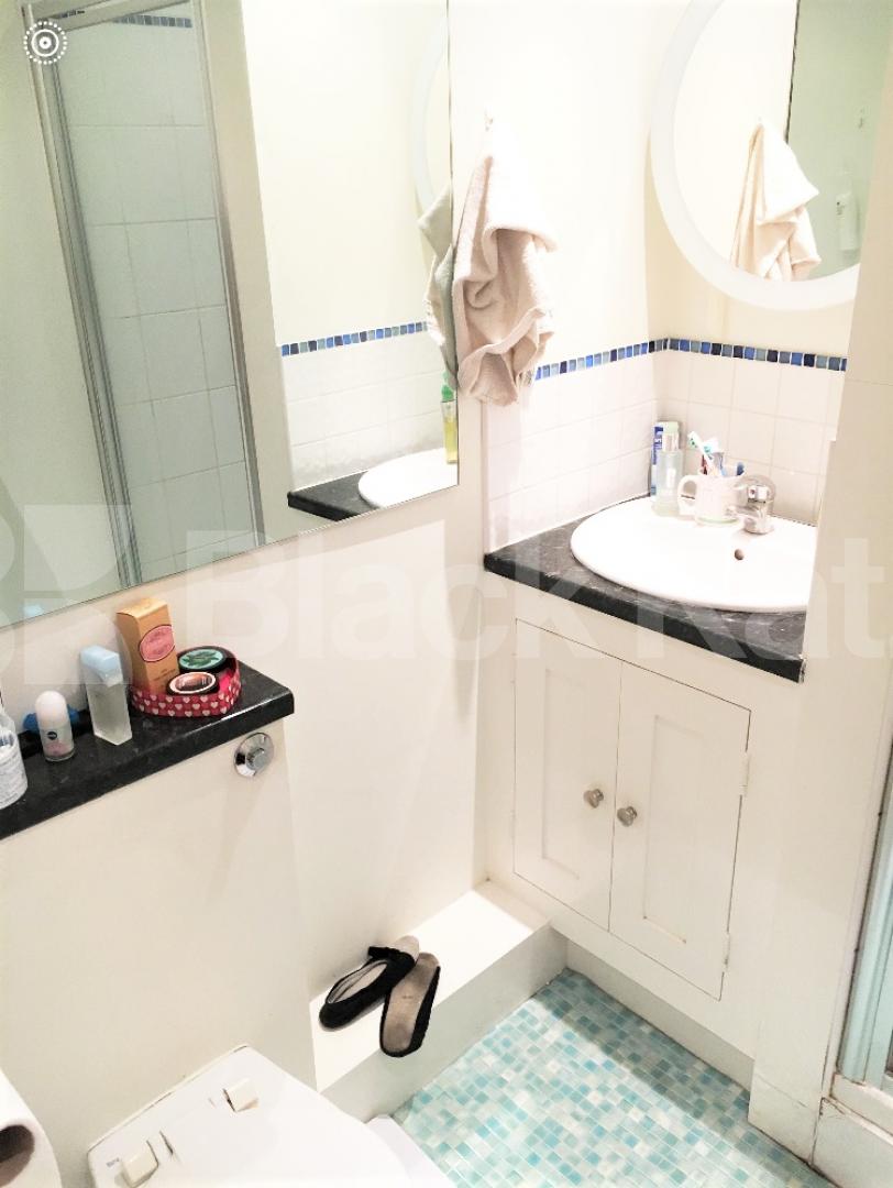 			1 Bedroom, 1 bath, 1 reception Flat			 Minford Gardens, SHEPHERDS BUSH