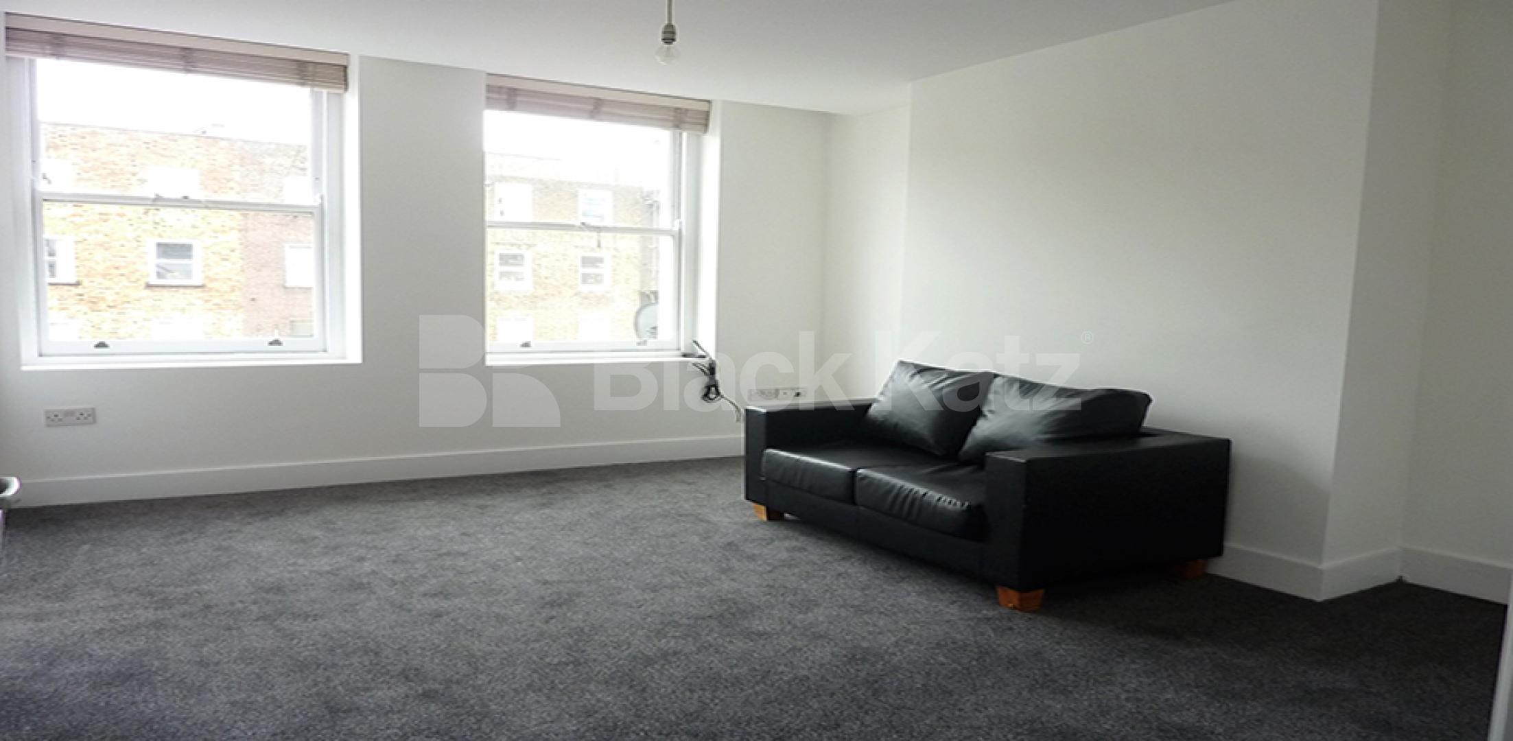 			SPACIOUS NEWLY REFURBISHED ONE BED!, 1 Bedroom, 1 bath, 1 reception Flat			 Camden High Street, CAMDEN
