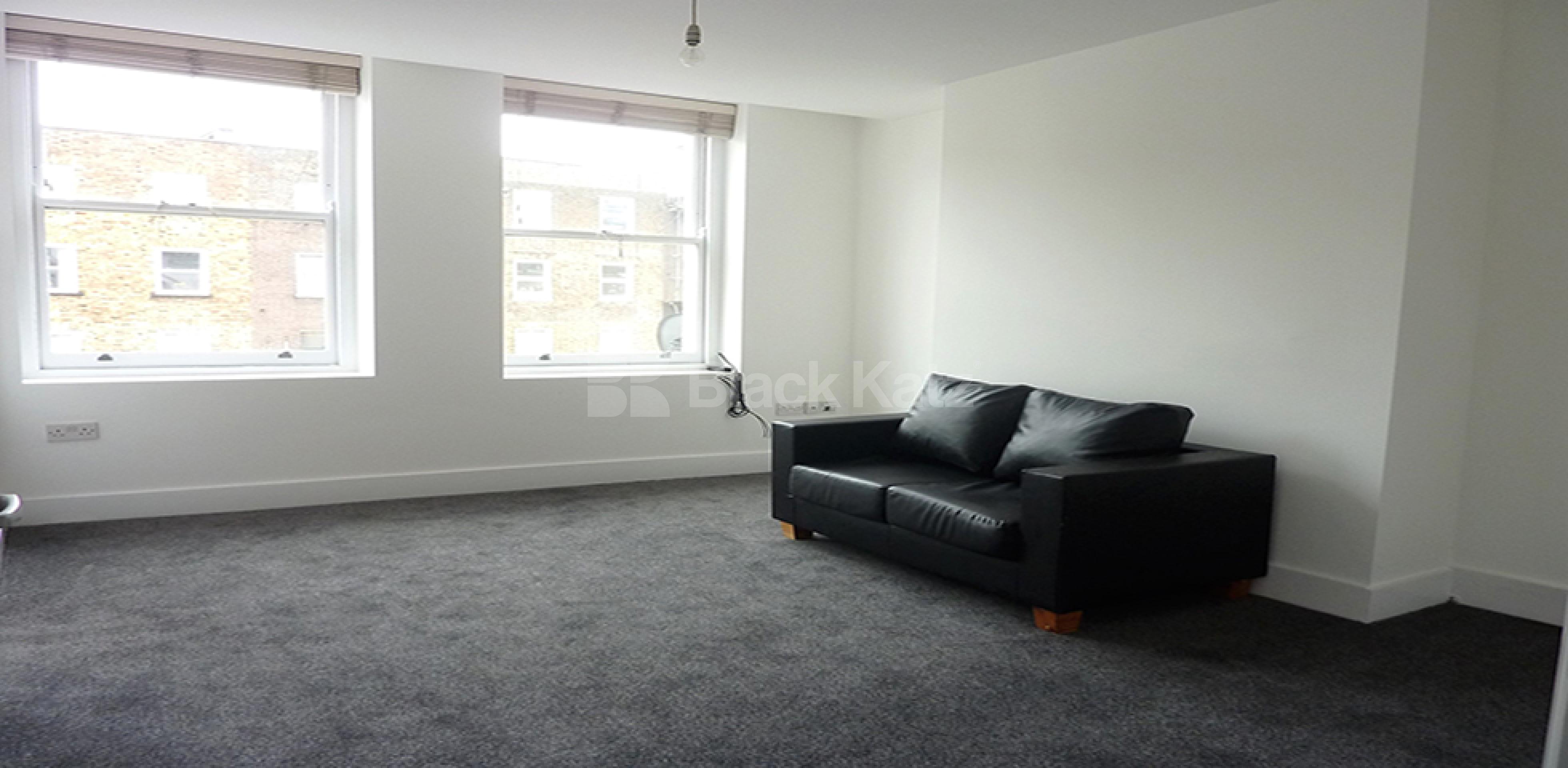 			SPACIOUS NEWLY REFURBISHED ONE BED!, 1 Bedroom, 1 bath, 1 reception Flat			 Camden High Street, CAMDEN NW1