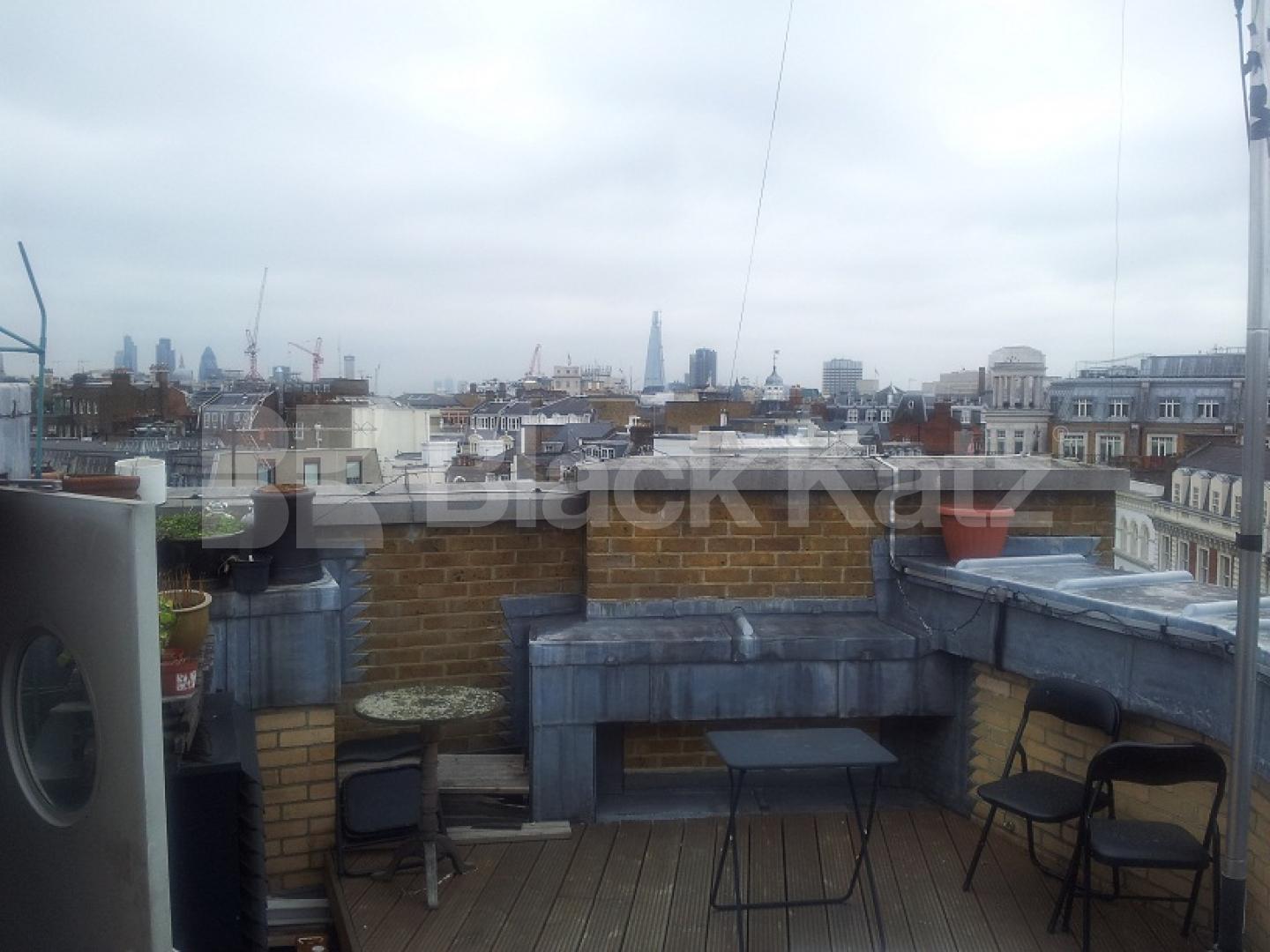 			LOCATION LOCATION LOCATION!, 2 Bedroom, 1 bath, 1 reception Flat			 Garrick Street, COVENT GARDEN