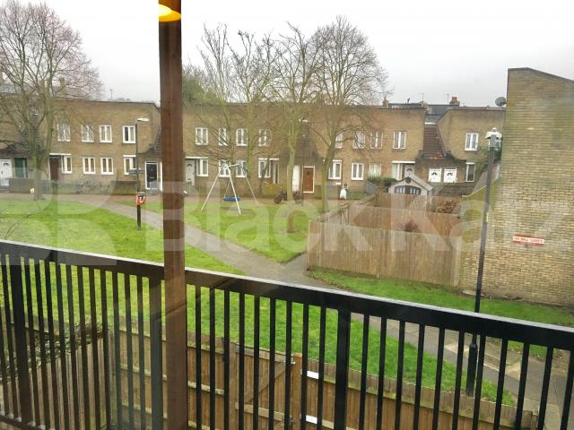 			NEW INSTRUCTION, 1 Bedroom, 1 bath, 1 reception Maisonette			 Loats Road, Clapham  Park