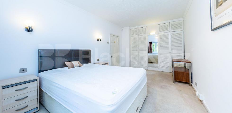 			Amazing Garden Property !, 1 Bedroom, 1 bath, 1 reception Apartment			 Hill Court, Stanhope Road , Highgate, N6