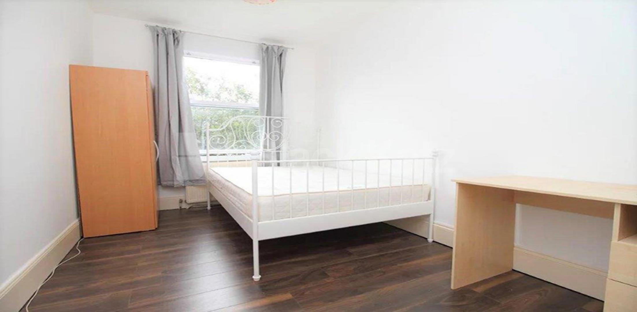 			NEW INSTRUCTION!, 2 Bedroom, 1 bath, 1 reception Flat			 Wedmore Gardens, TUFNELL PARK 