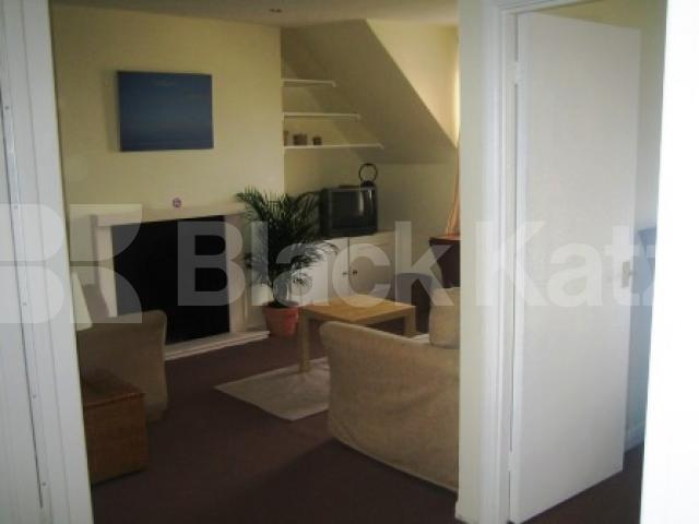 			AMAZING LOCATION!!!, 1 Bedroom, 1 bath, 1 reception Flat			 Highgate West Hill, HIGHGATE