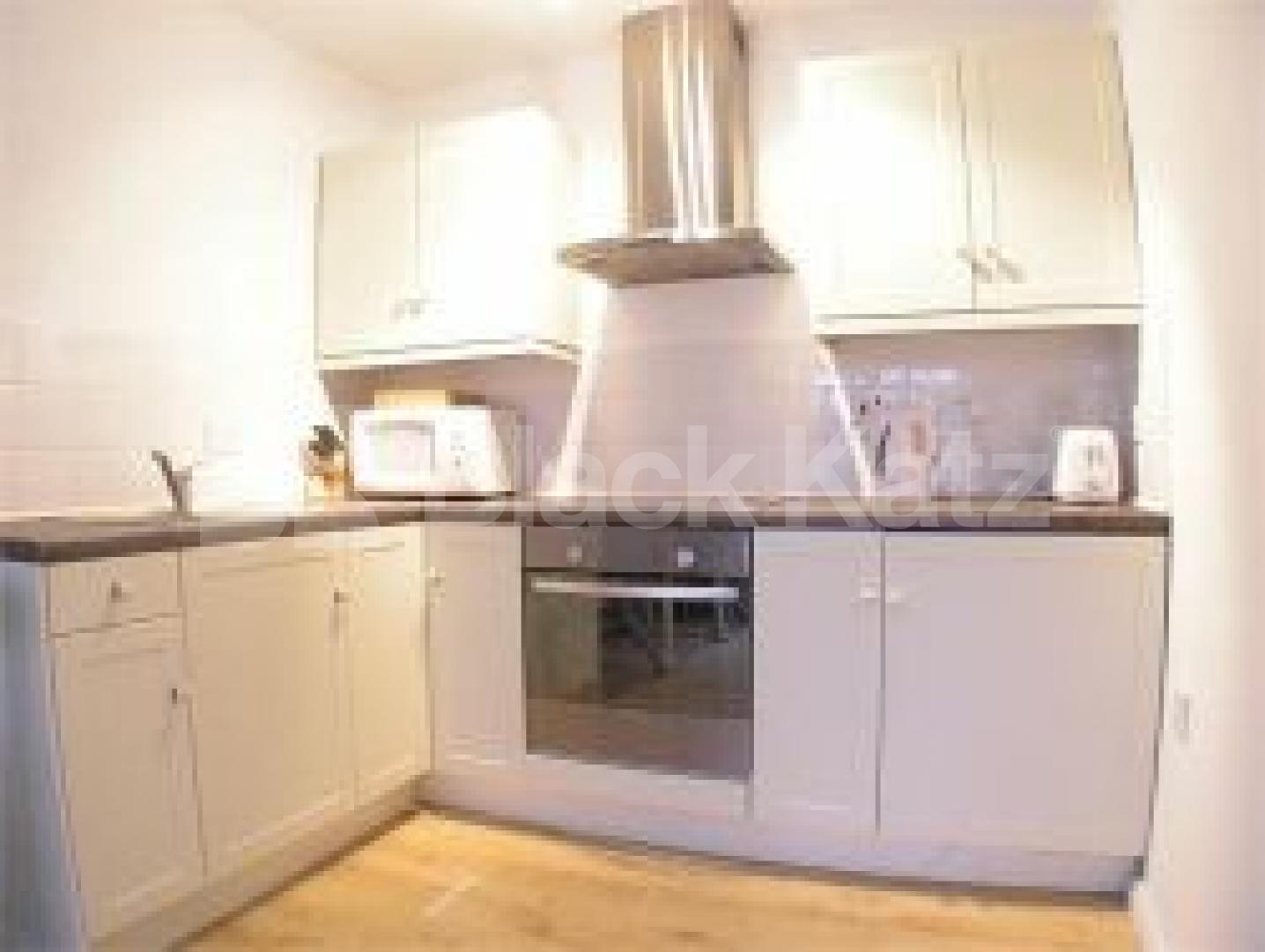 			New instruction, 1 Bedroom, 1 bath, 1 reception Flat			 Westbourne Park Road, LADBROKE GROVE