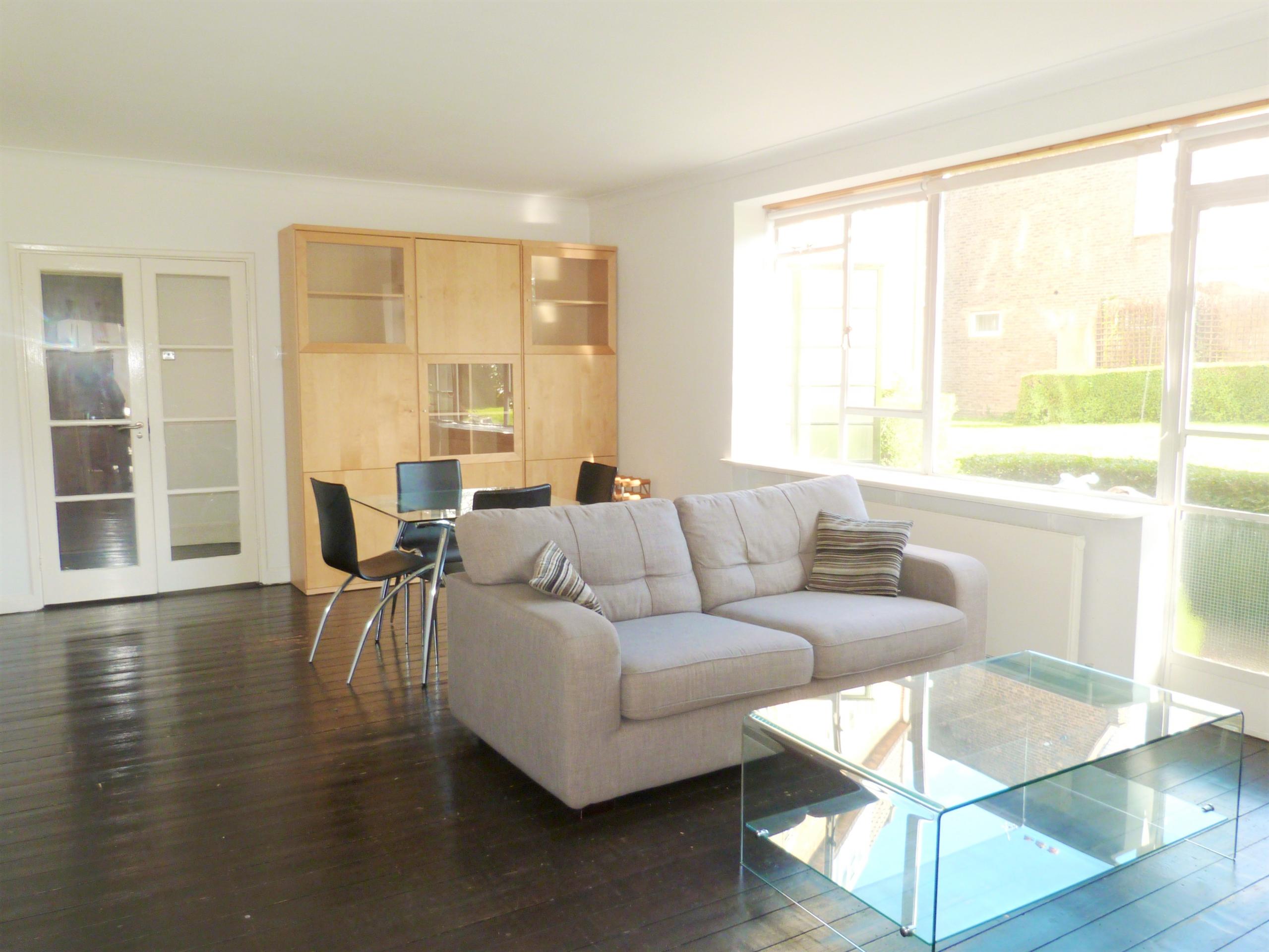 			UNDER OFFER , 1 Bedroom, 1 bath, 1 reception Flat			 Willesden Lane, KILBURN/WILLESDEN GREEN NW6