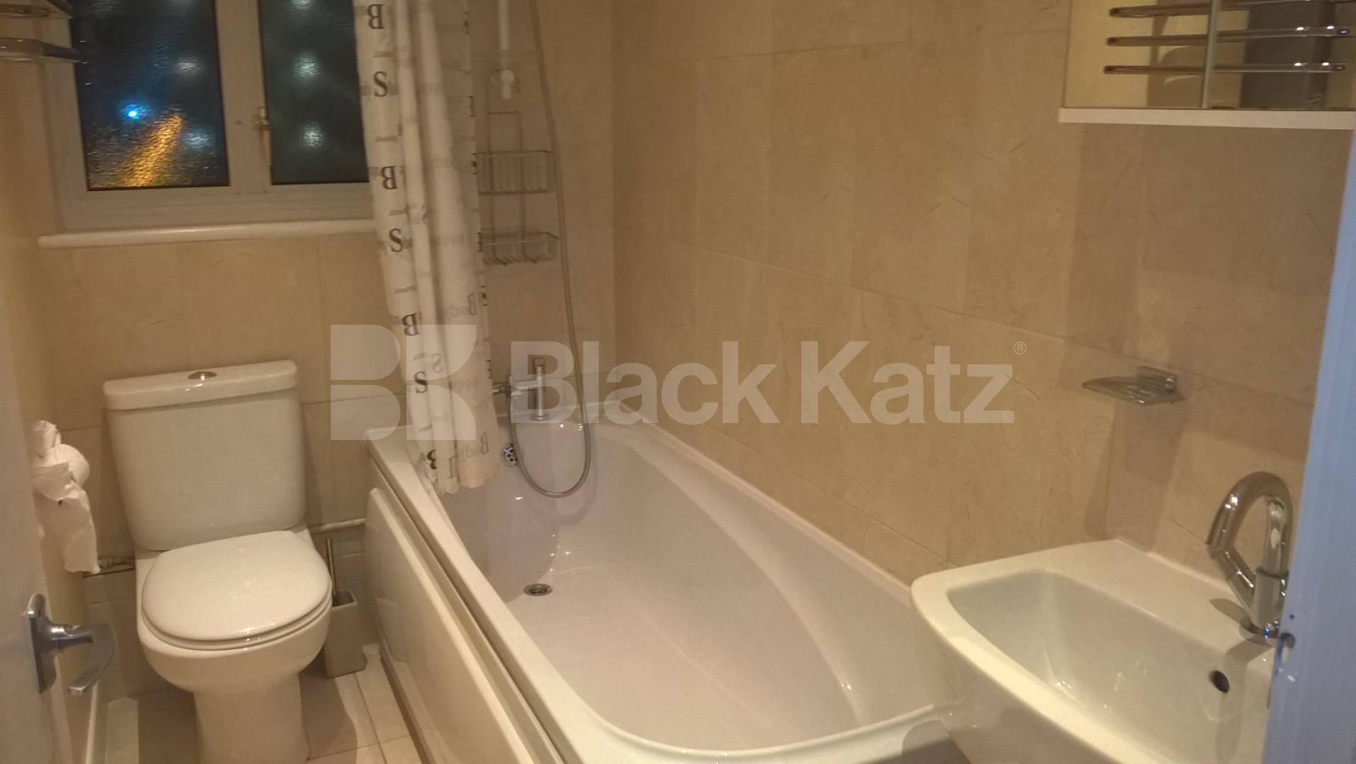 			New Instruction, 2 Bedroom, 1 bath, 1 reception Flat			 Essex Road, ANGEL