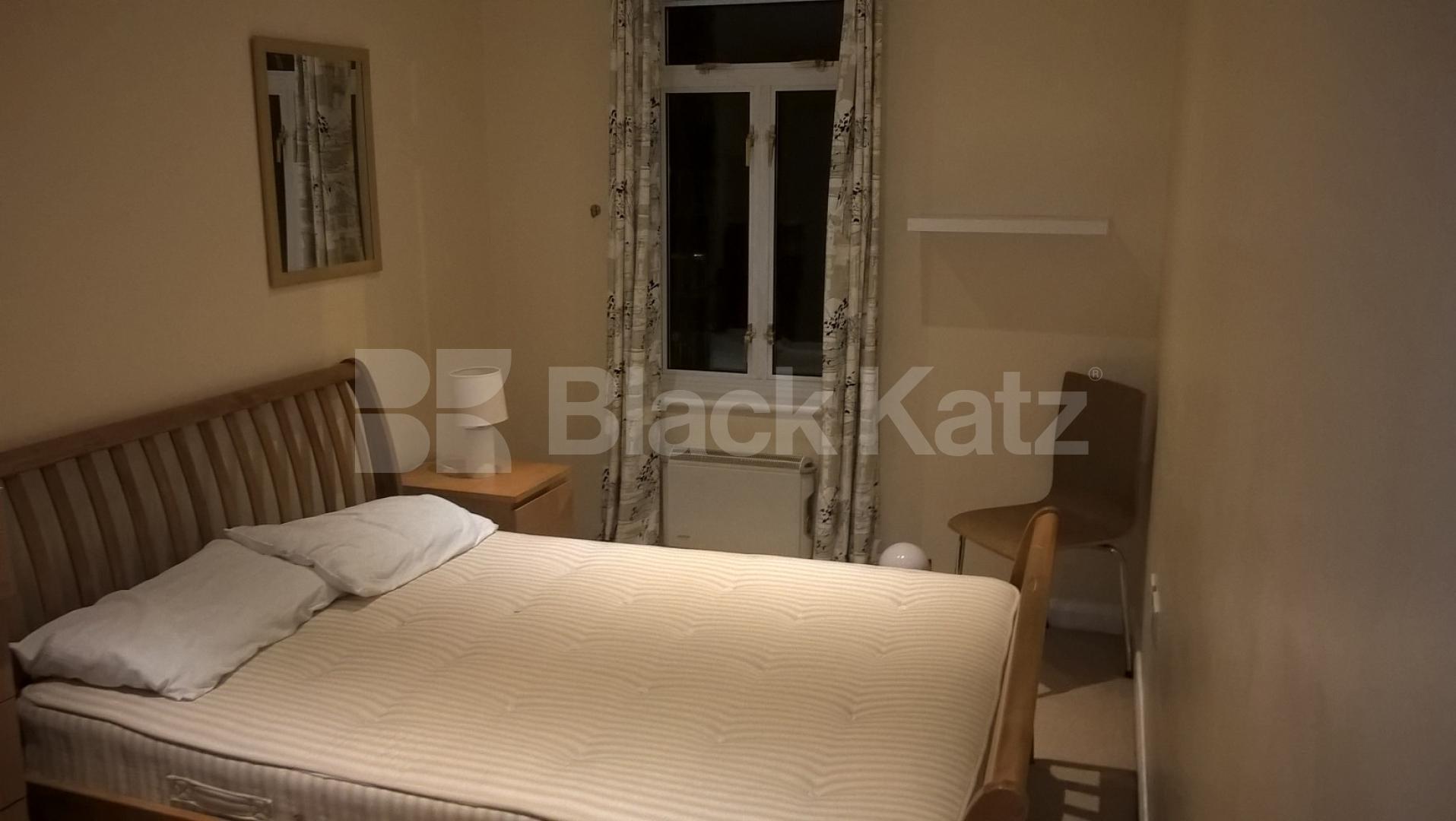 			New Instruction, 2 Bedroom, 1 bath, 1 reception Flat			 Essex Road, ANGEL