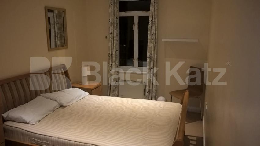 			New Instruction, 2 Bedroom, 1 bath, 1 reception Flat			 Essex Road, ANGEL