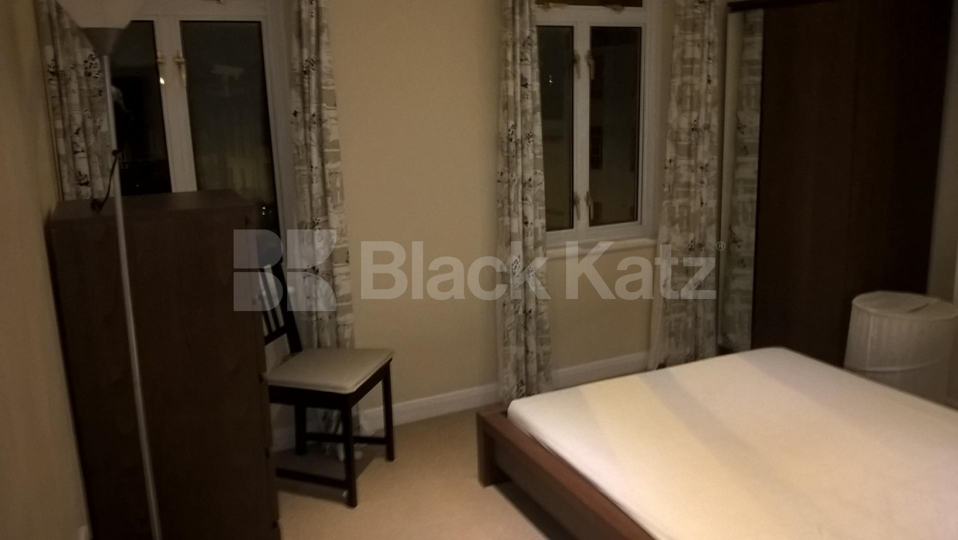 			New Instruction, 2 Bedroom, 1 bath, 1 reception Flat			 Essex Road, ANGEL