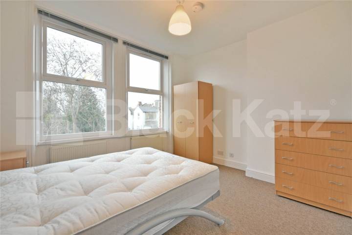 Spacious Three-Bedroom Property on Minster Road, NW2Ideal for three sharers, this well-presented three-bedroom property is now available to rent Minster Road, London, NW2,  London