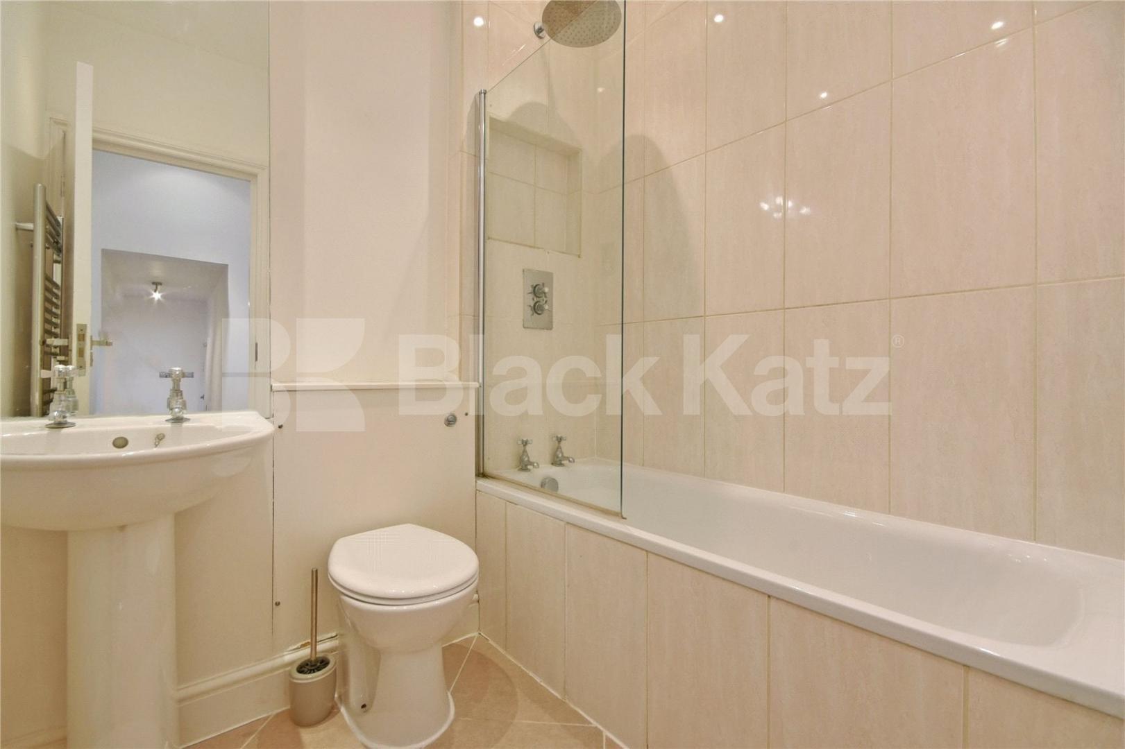 Spacious Three-Bedroom Property on Minster Road, NW2Ideal for three sharers, this well-presented three-bedroom property is now available to rent Minster Road, London, NW2,  London