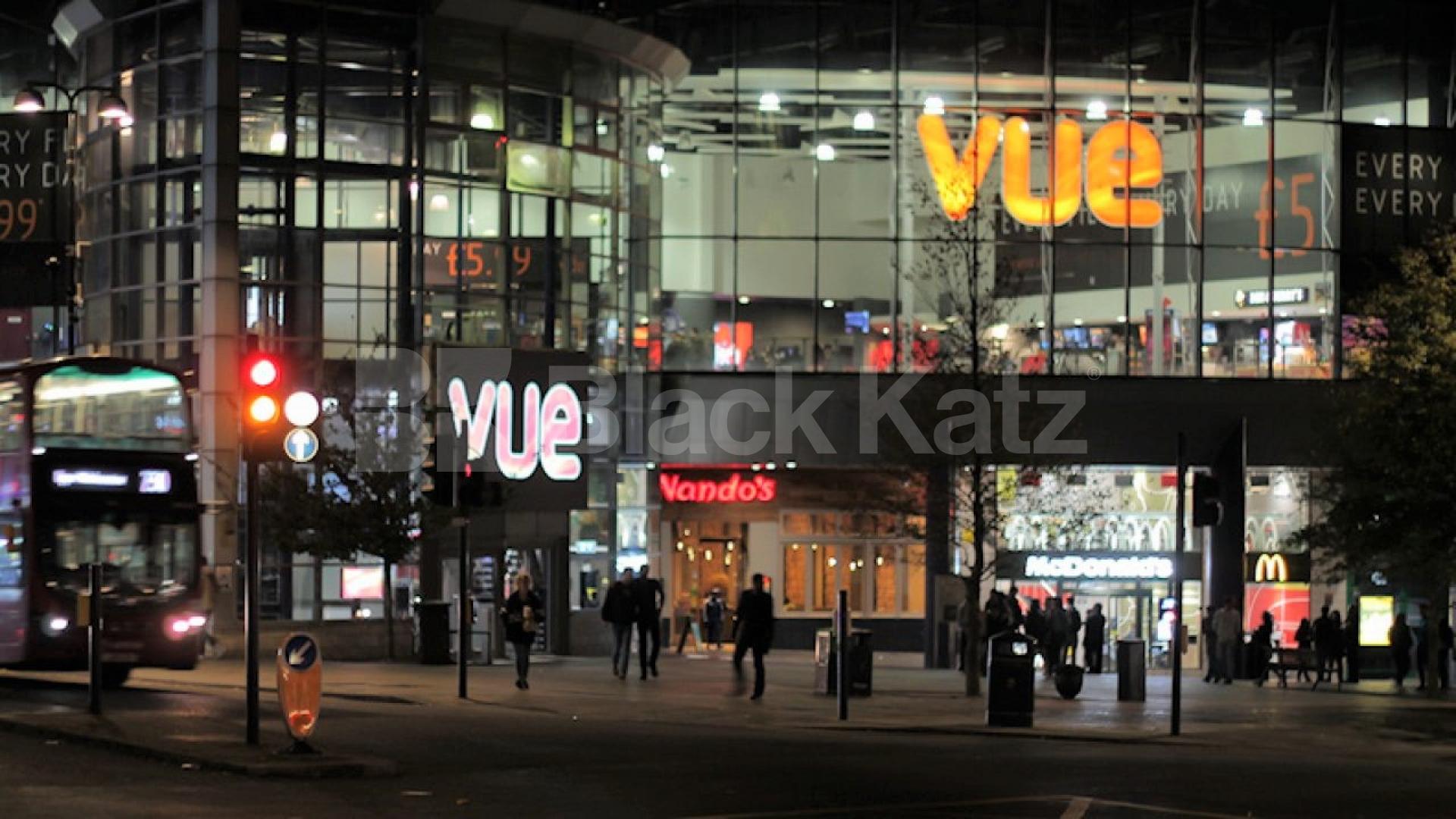 			GARDEN FLAT!, Studio Apartment, 1 bath, 1 reception Flat			 Whittington Road, BOUNDS GREEN 