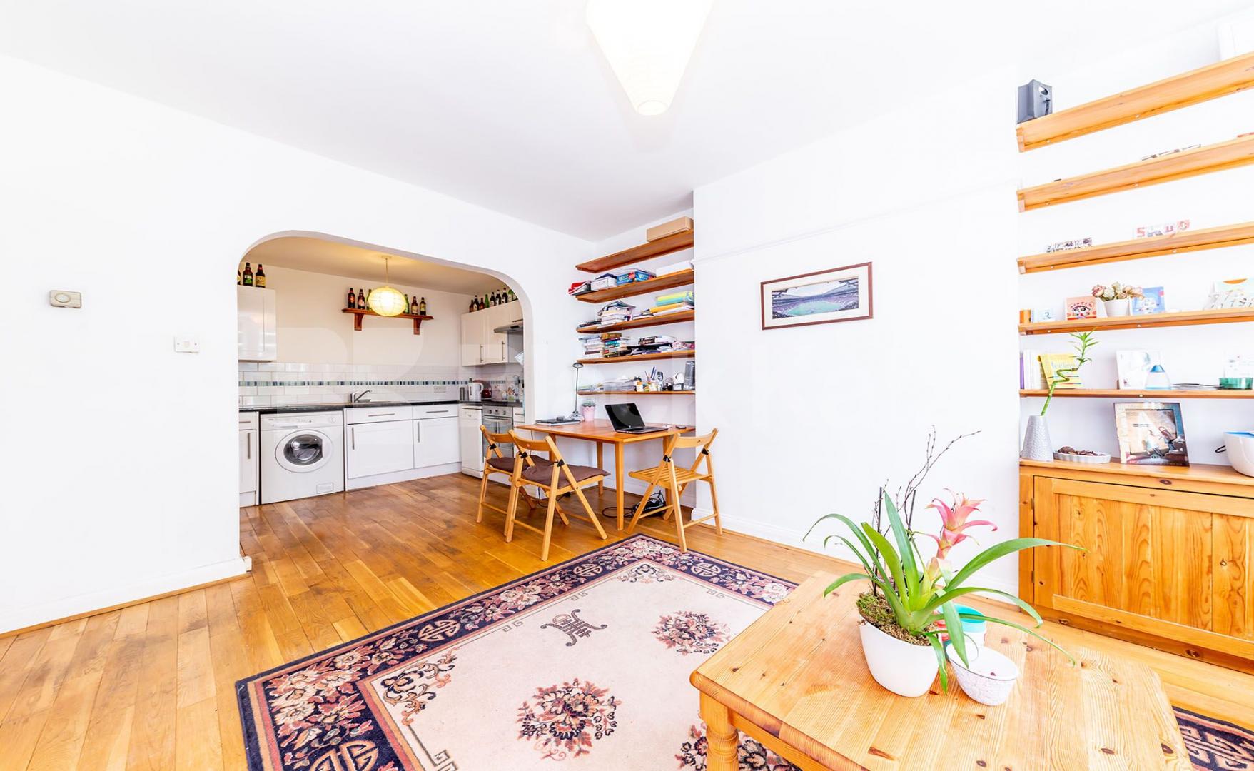 			Period Conversion, 2 Bedroom, 1 bath, 1 reception Flat			 Princes Avenue, MUSWELL HILL