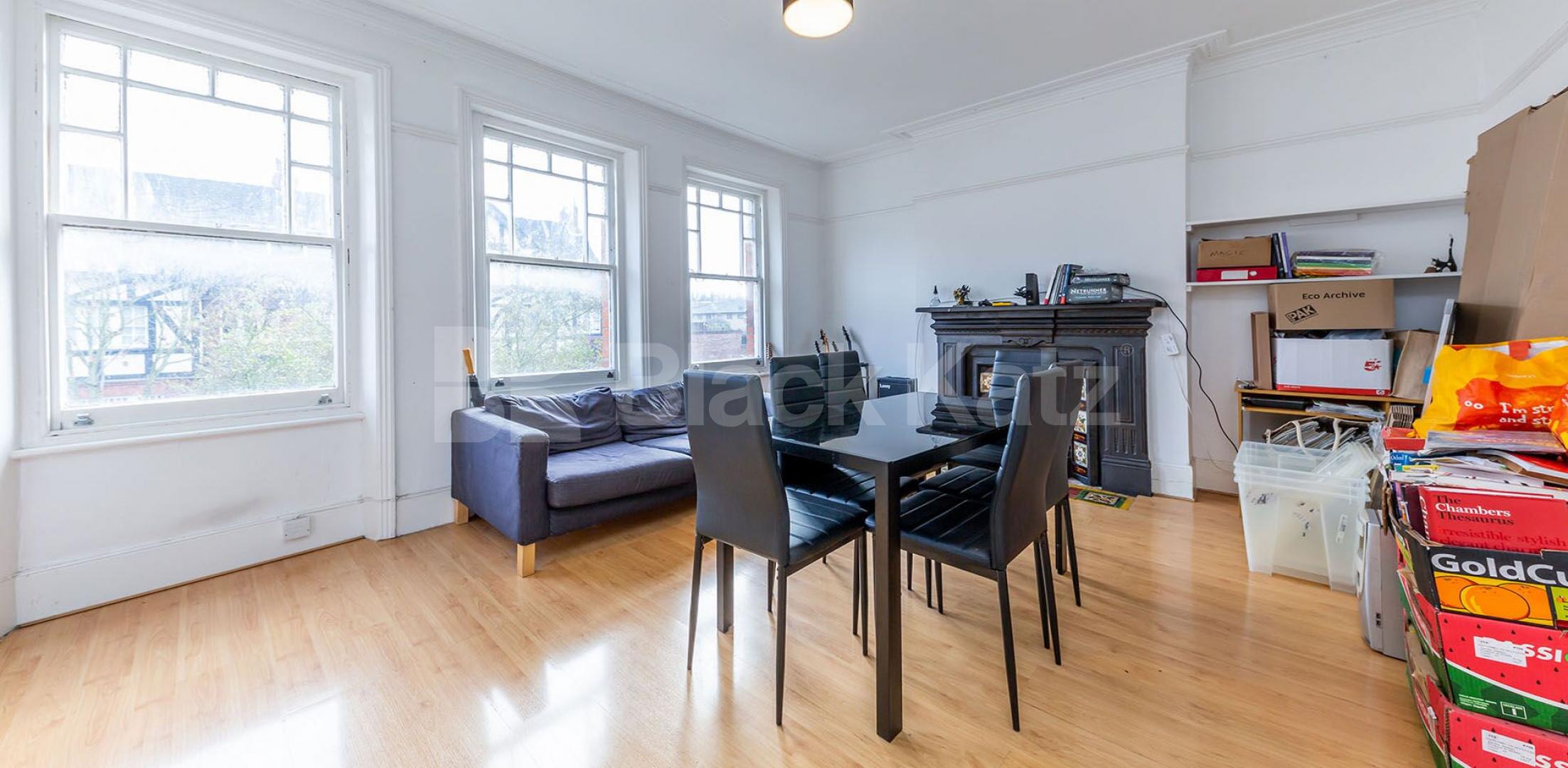 			NEW INSTRUCTION!, 2 Bedroom, 1 bath, 1 reception Flat			 Glebe Road, Crouch End