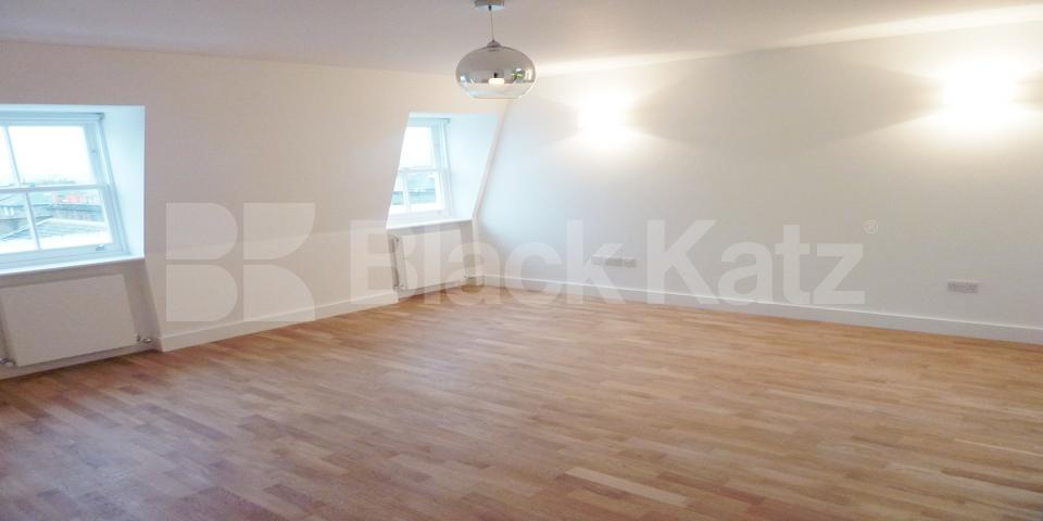 			HUGE LUXURY 1 BED!, 1 Bedroom, 1 bath, 1 reception Flat			 York Way, CAMDEN / KINGS CROSS