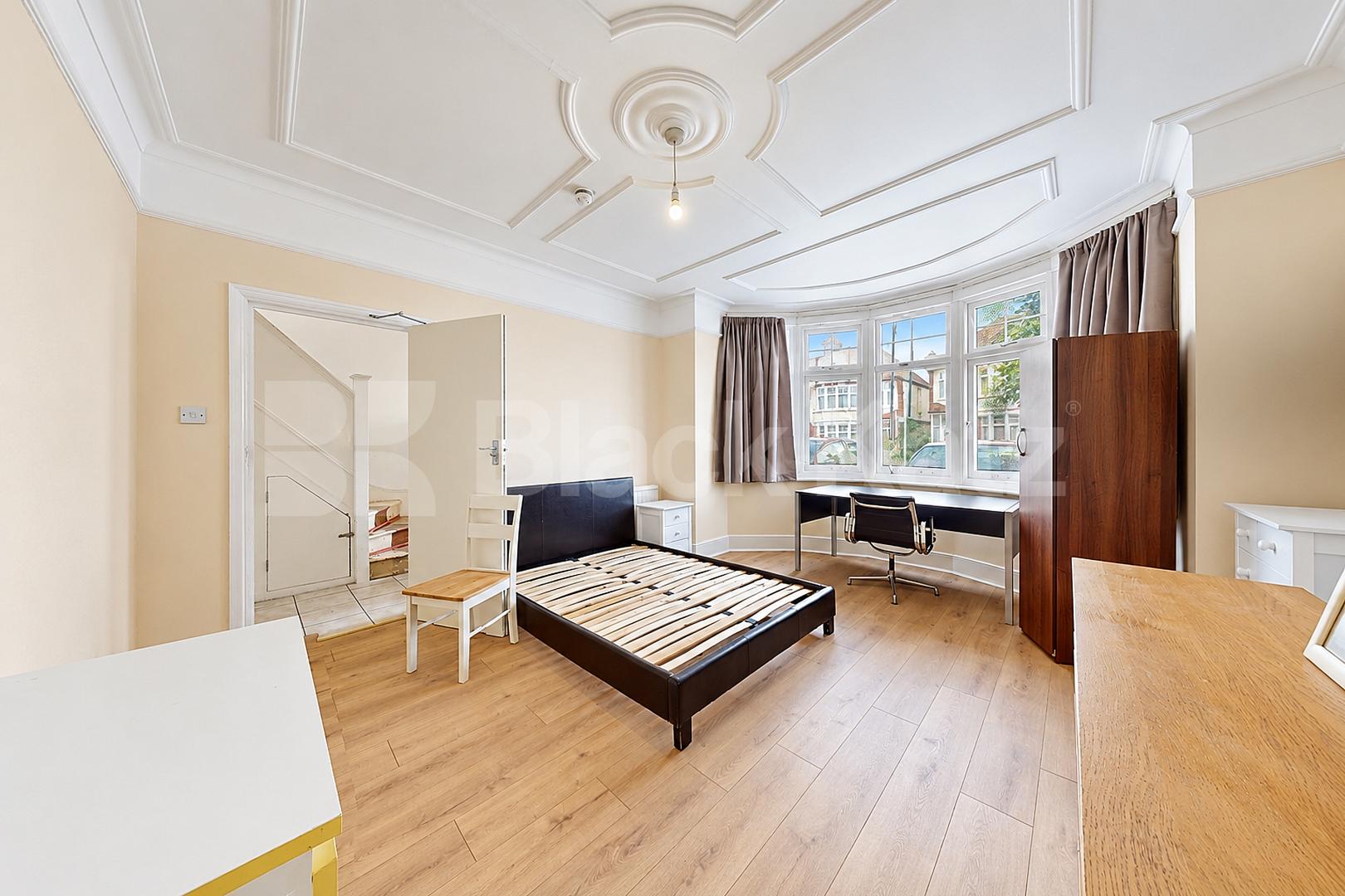 Newly Refurbished Five Bedroom House with Large Garden & Off-Street Berkshire Gardens, Bounds Green