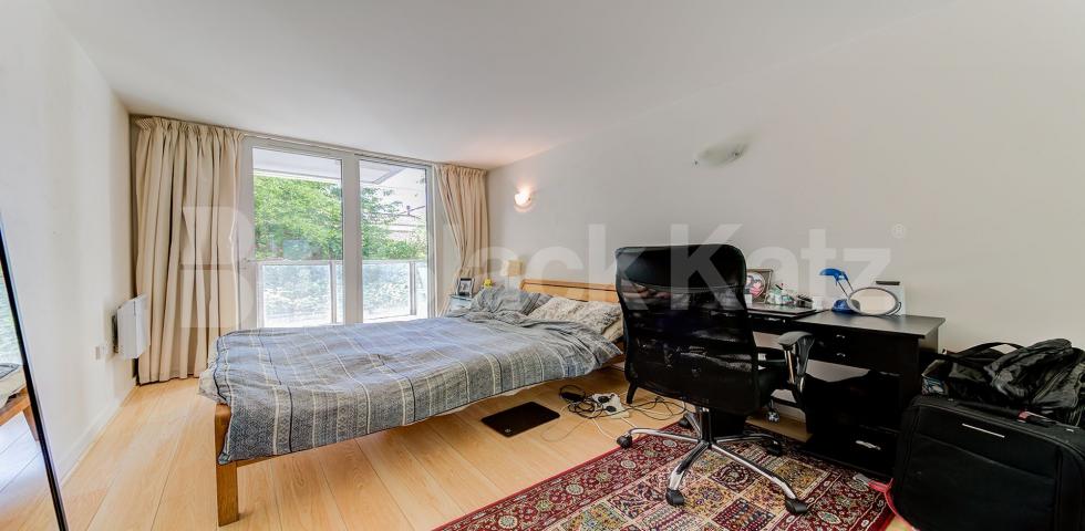 Luxury modern one bed within a secure private development New River Village , Hornsey