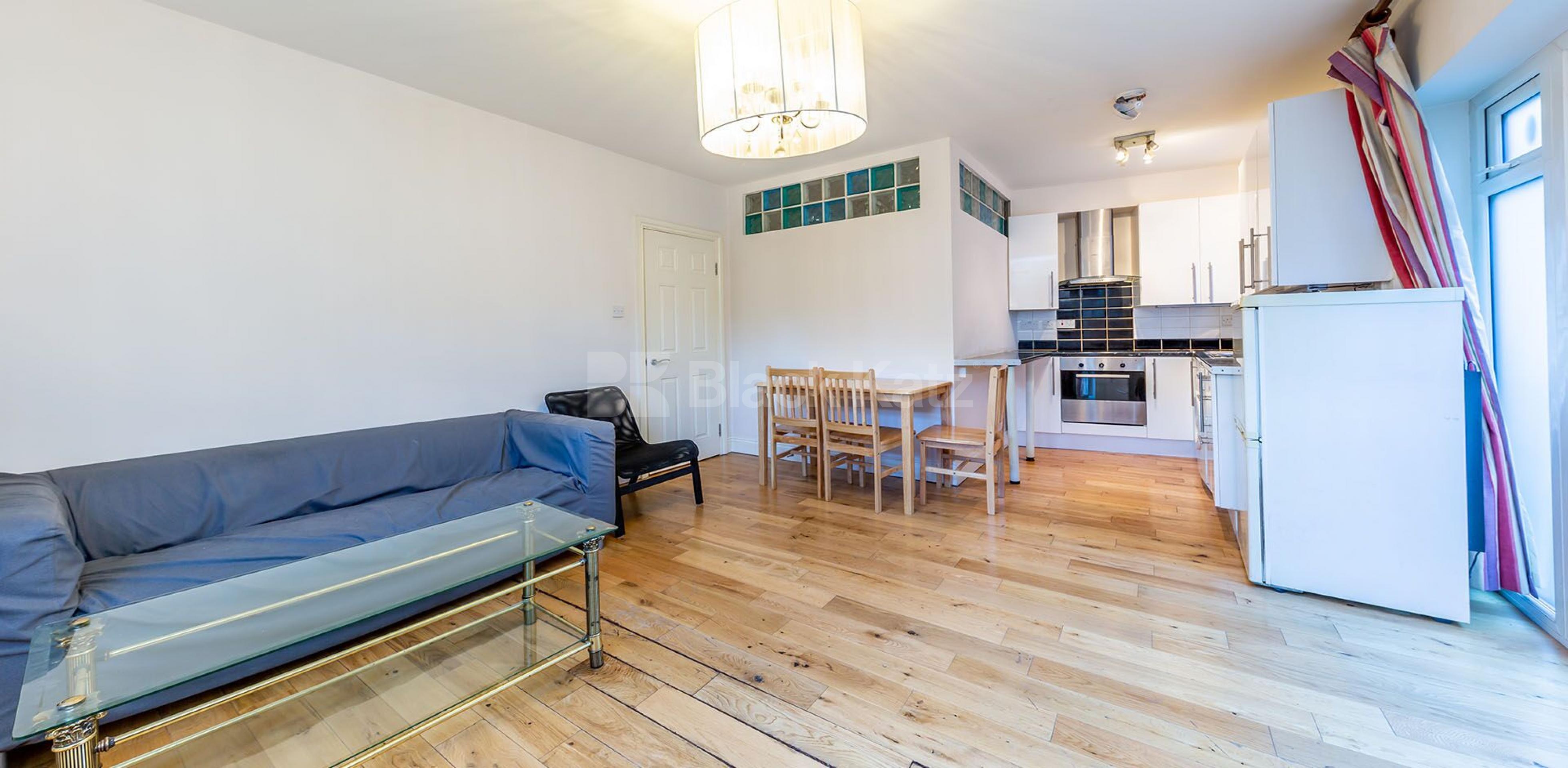 			New Instruction!, 2 Bedroom, 1 bath, 1 reception Ground Floor Flat			 High Street, Barnet EN5