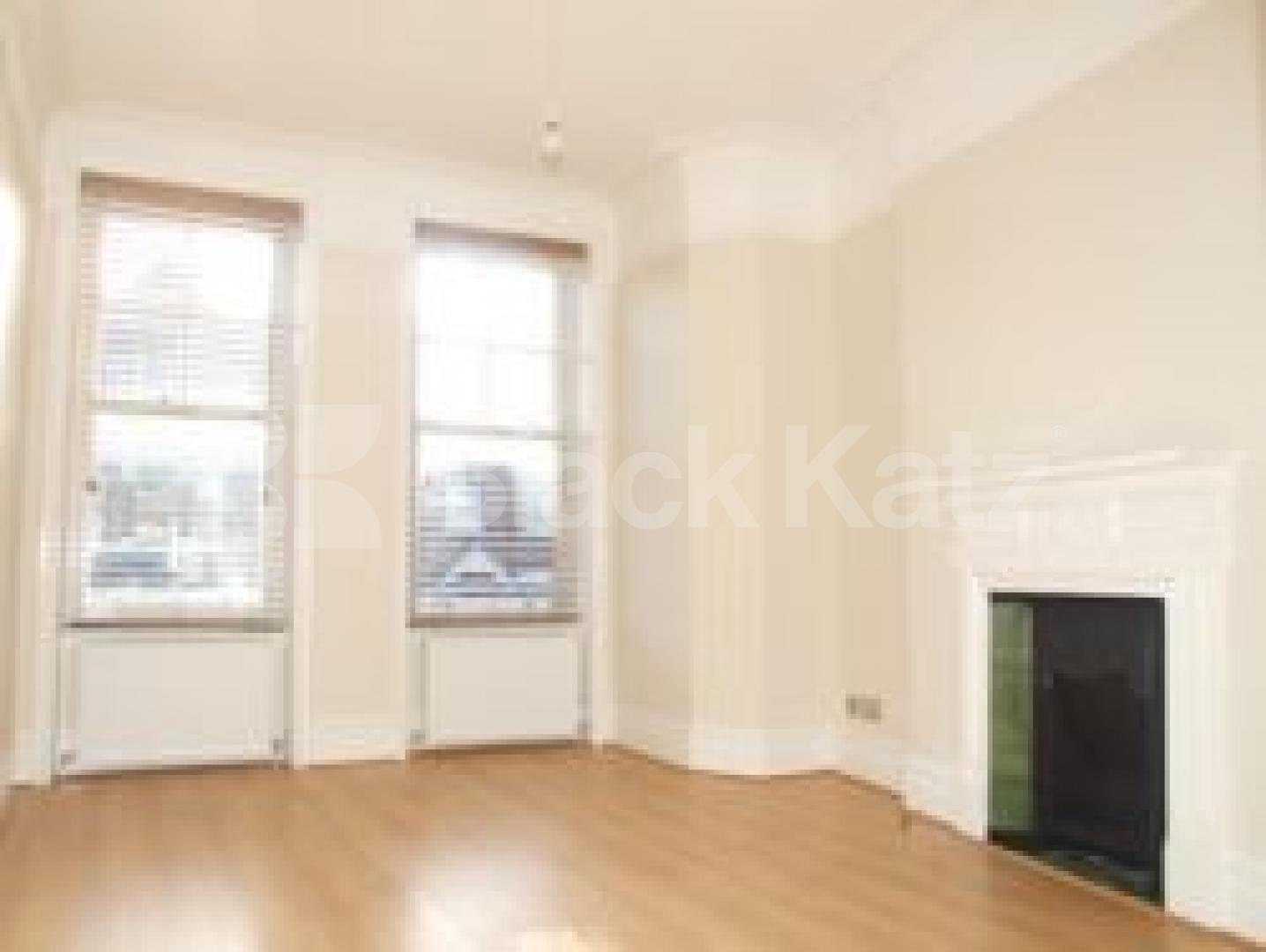 			LET!, 4 Bedroom, 1 bath, 1 reception Serviced Apartments			 Jacksons Lane, HIGHGATE