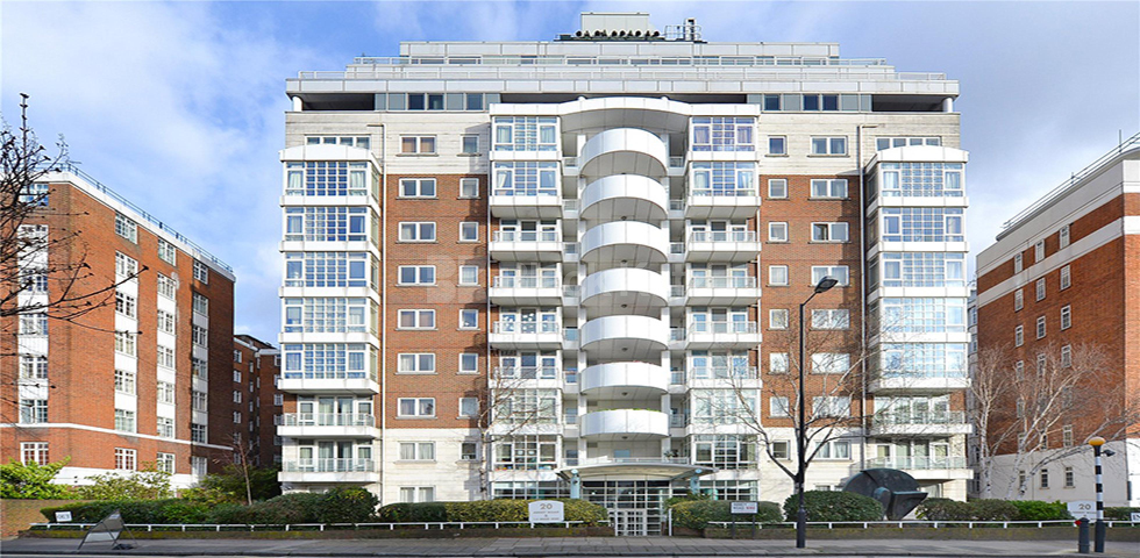 			2 BED 2 BATH WITH ACCESS TO POOL AND CAR PARK! , 2 Bedroom, 2 bath, 1 reception Flat			 Abbey Road, ST JOHNS WOOD NW8