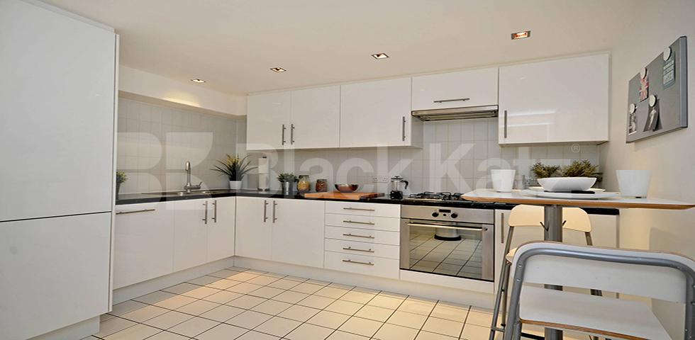 			NEW INSTRUCTION!, 2 Bedroom, 1 bath, 1 reception Flat			 Bingham Place, MARYLEBONE