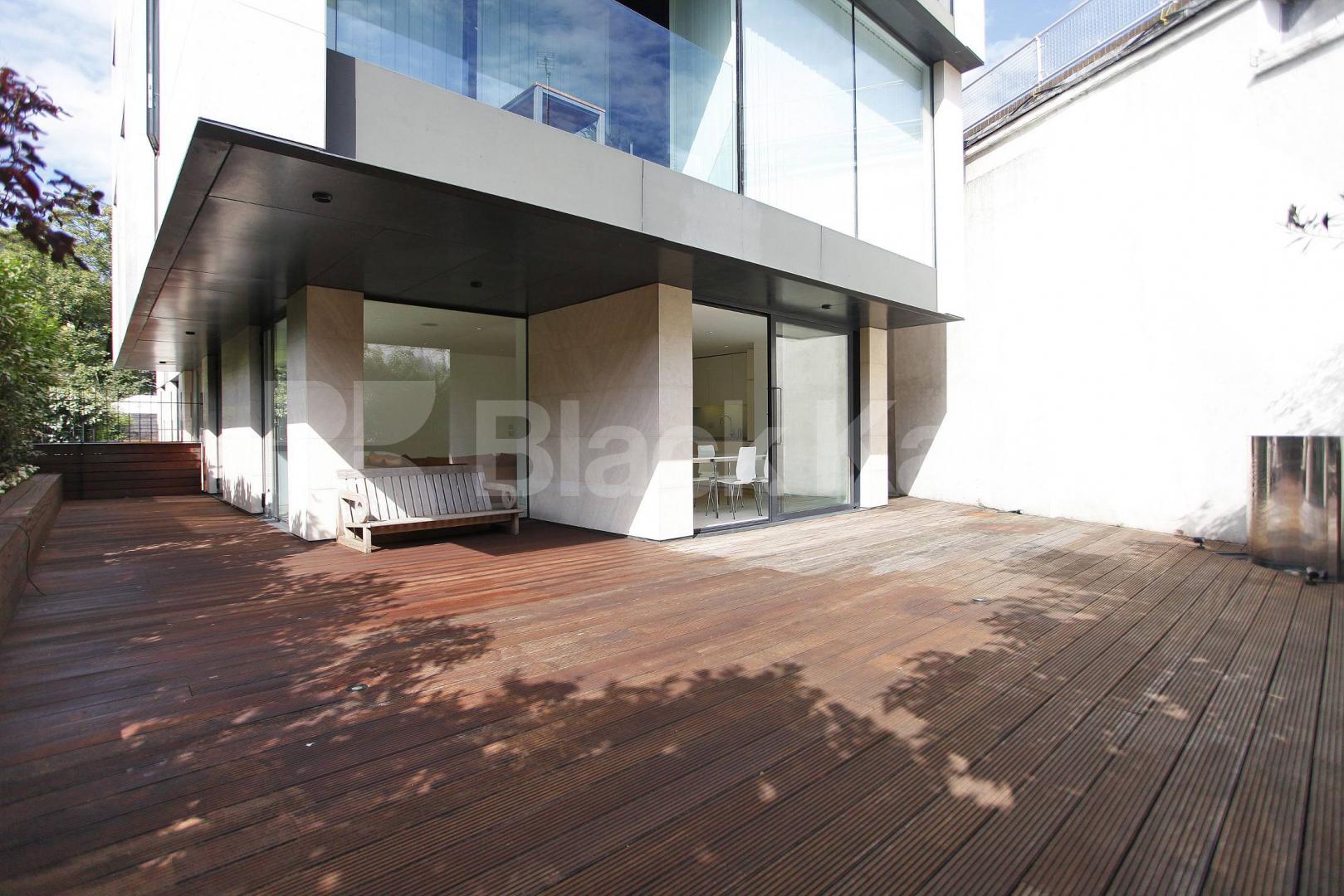 			LUXURY MODERN DEVELOPMENT BY REGENTS PARK!, 2 Bedroom, 1 bath, 1 reception Flat			 Oval Road, PRIMROSE HILL / REGENTS PARK