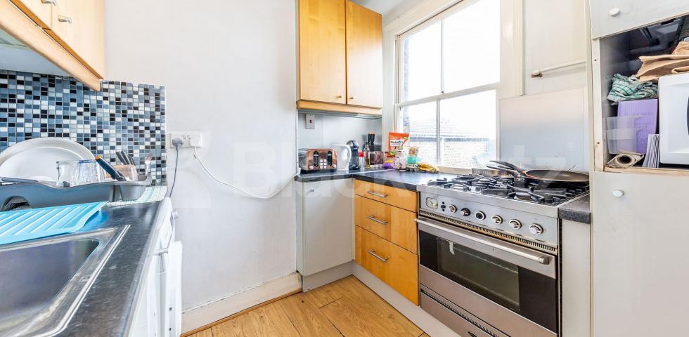 			Lovely 3 bedroom flat close to transport , 3 Bedroom, 1 bath, 1 reception Flat			 Palace Gates Road, ALEXANDRA PALACE