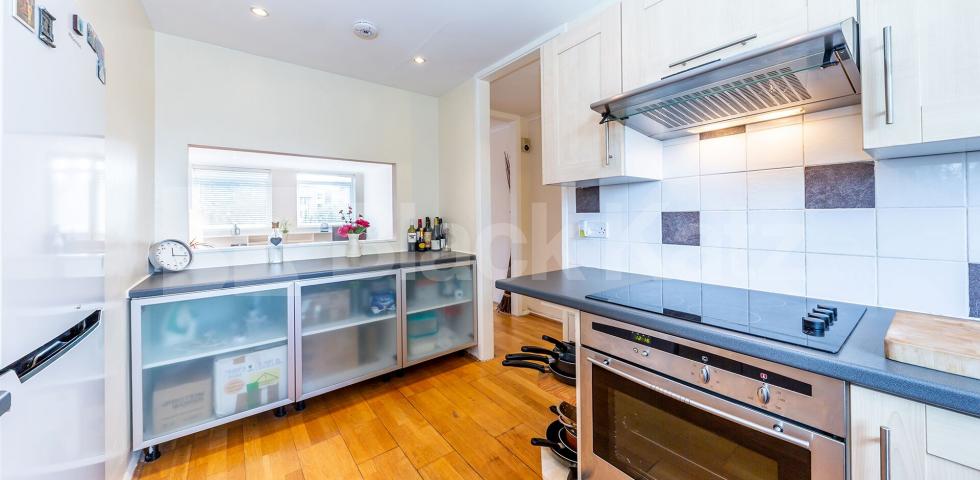 			2 Bedroom, 1 bath, 1 reception Flat			 Hillside, Crouch End Hill, Crouch End
