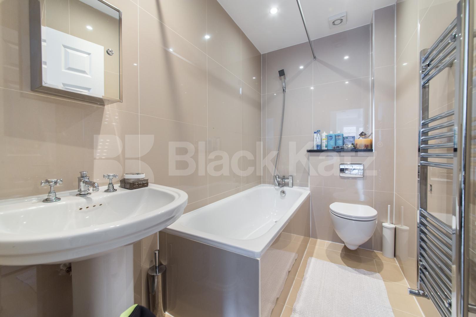 			NEW INSTRUCTION!, 4 Bedroom, 1 bath, 1 reception House			 Howcroft Crescent, West Finchley