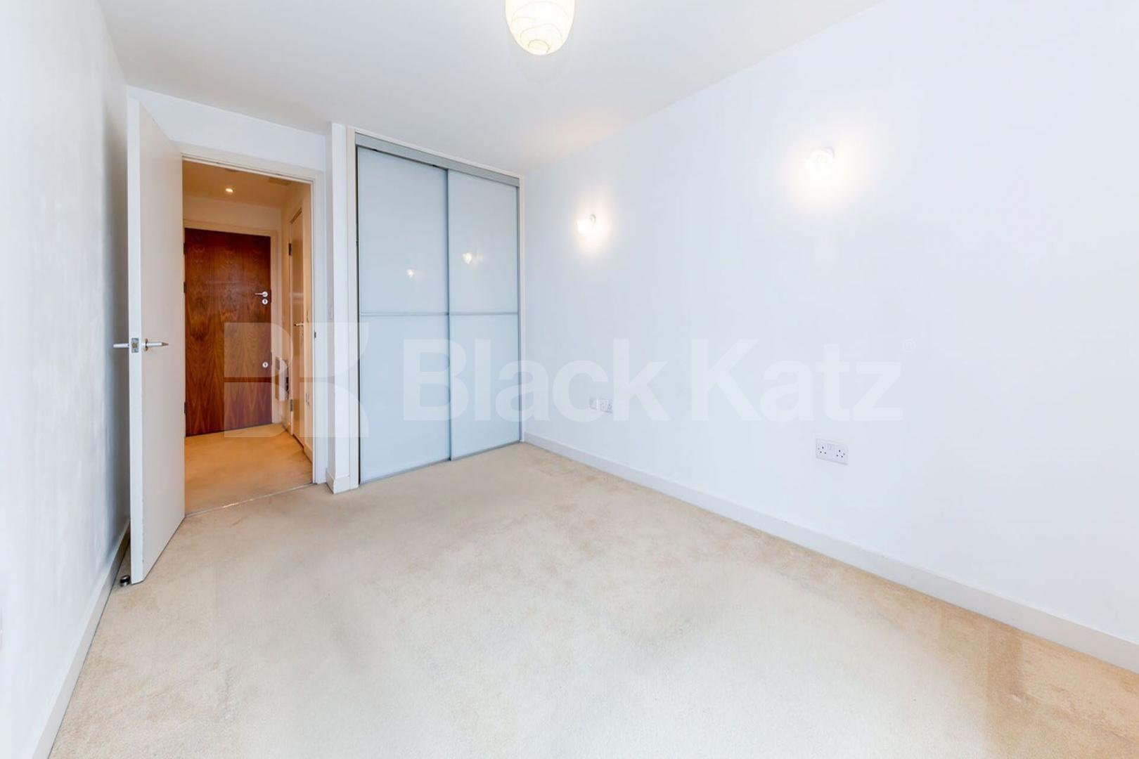 1 bedroom property located within a portered building with a balcony   New River Village, Crouch End / Hornsey