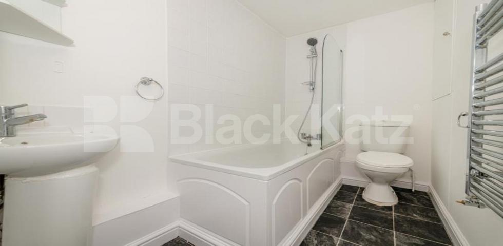 2 Bedroom, 1 bath, 1 reception Flat			 Sutton Road, MUSWELL HILL N10