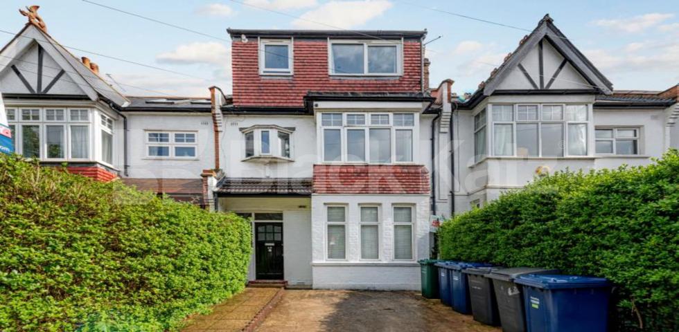 2 Bedroom, 1 bath, 1 reception Flat			 Sutton Road, MUSWELL HILL N10