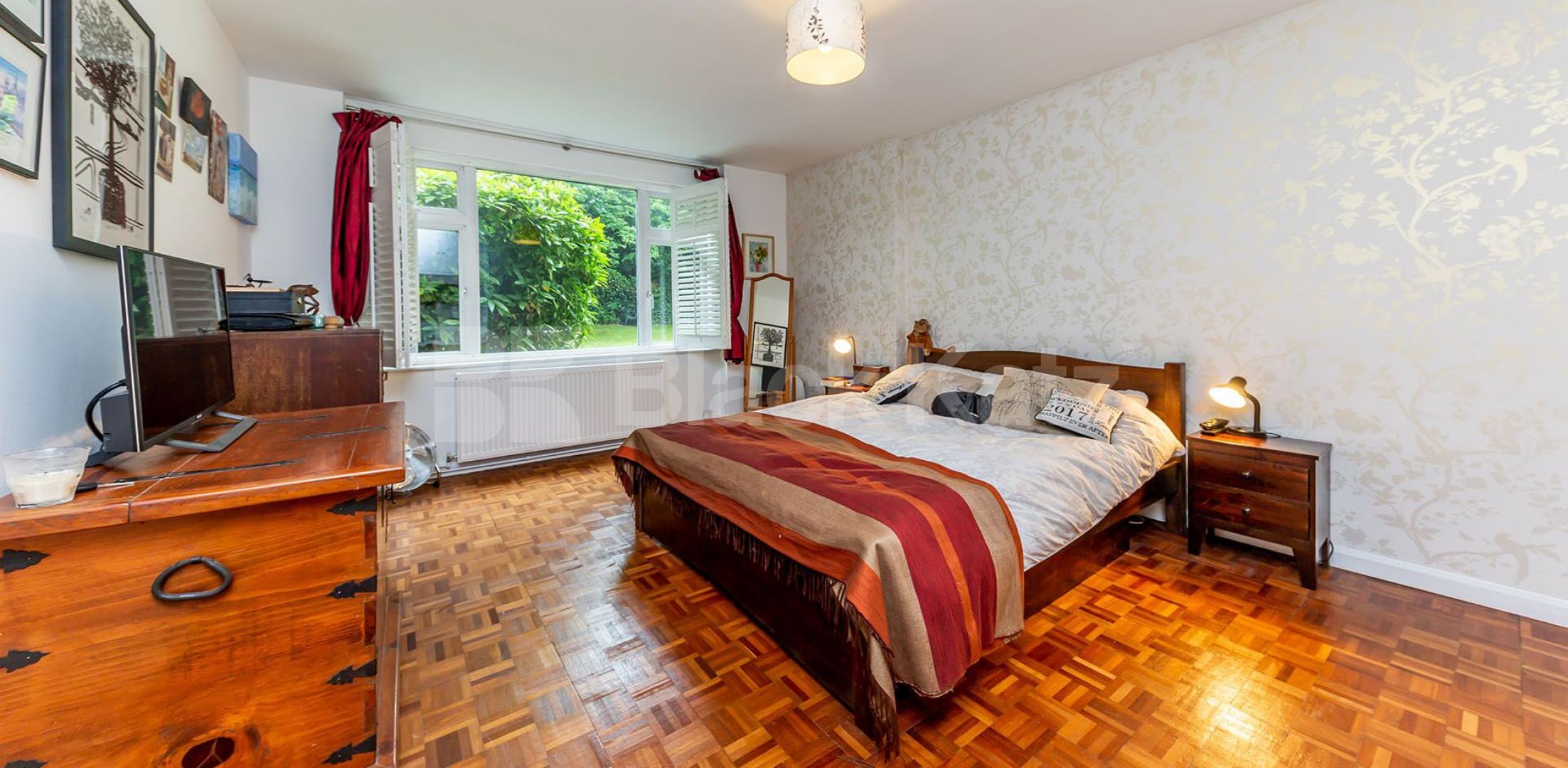 			New Instruction!, 1 Bedroom, 1 bath, 1 reception Ground Floor Flat			 Northern Heights, Crescent Road , Crouch End N8