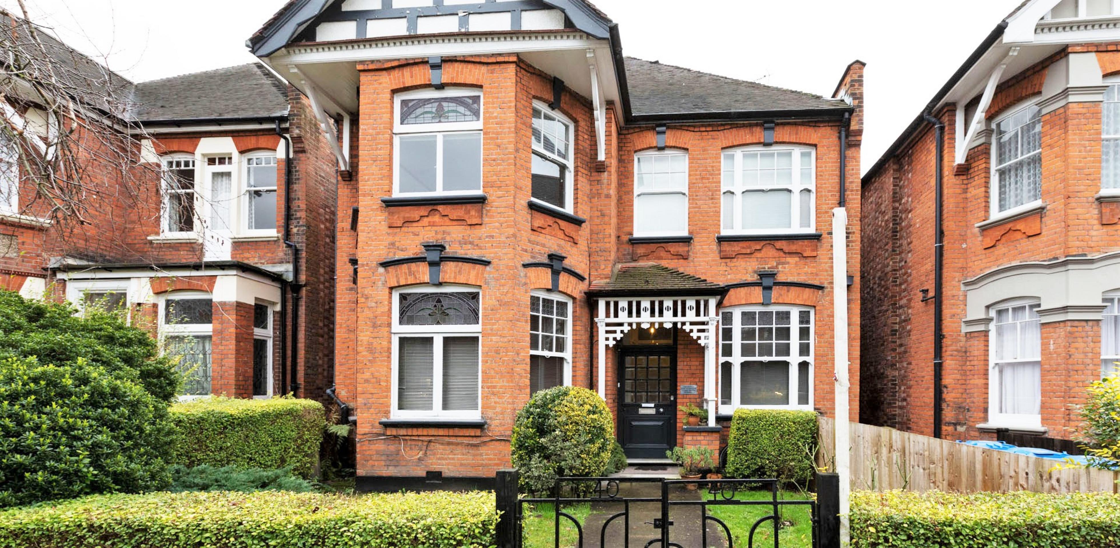 			Studio Apartment, 1 bath, 1 reception Apartment			 Exeter Road , KILBURN NW2