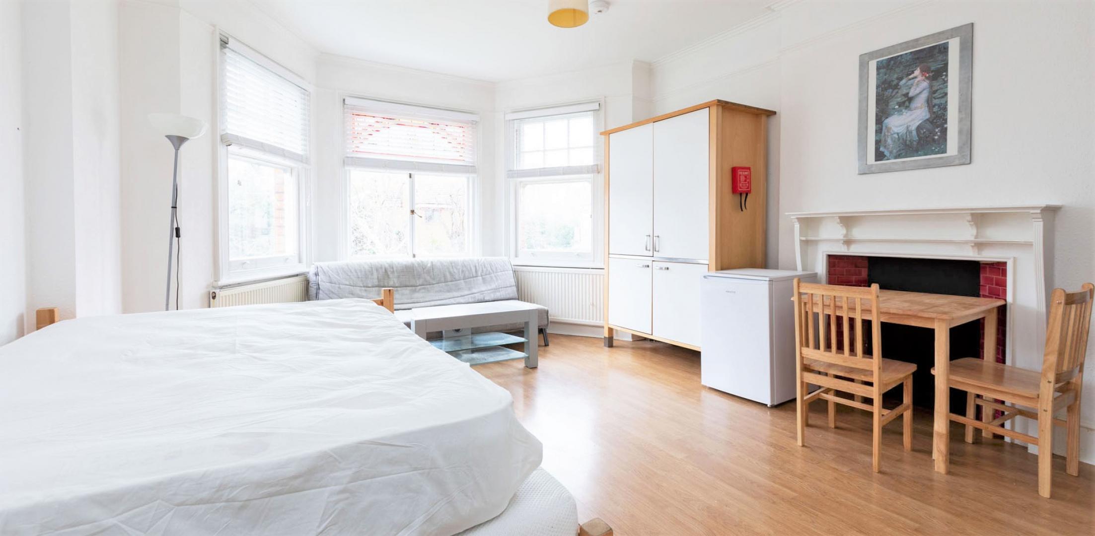 			Studio Apartment, 1 bath, 1 reception Apartment			 Exeter Road , KILBURN