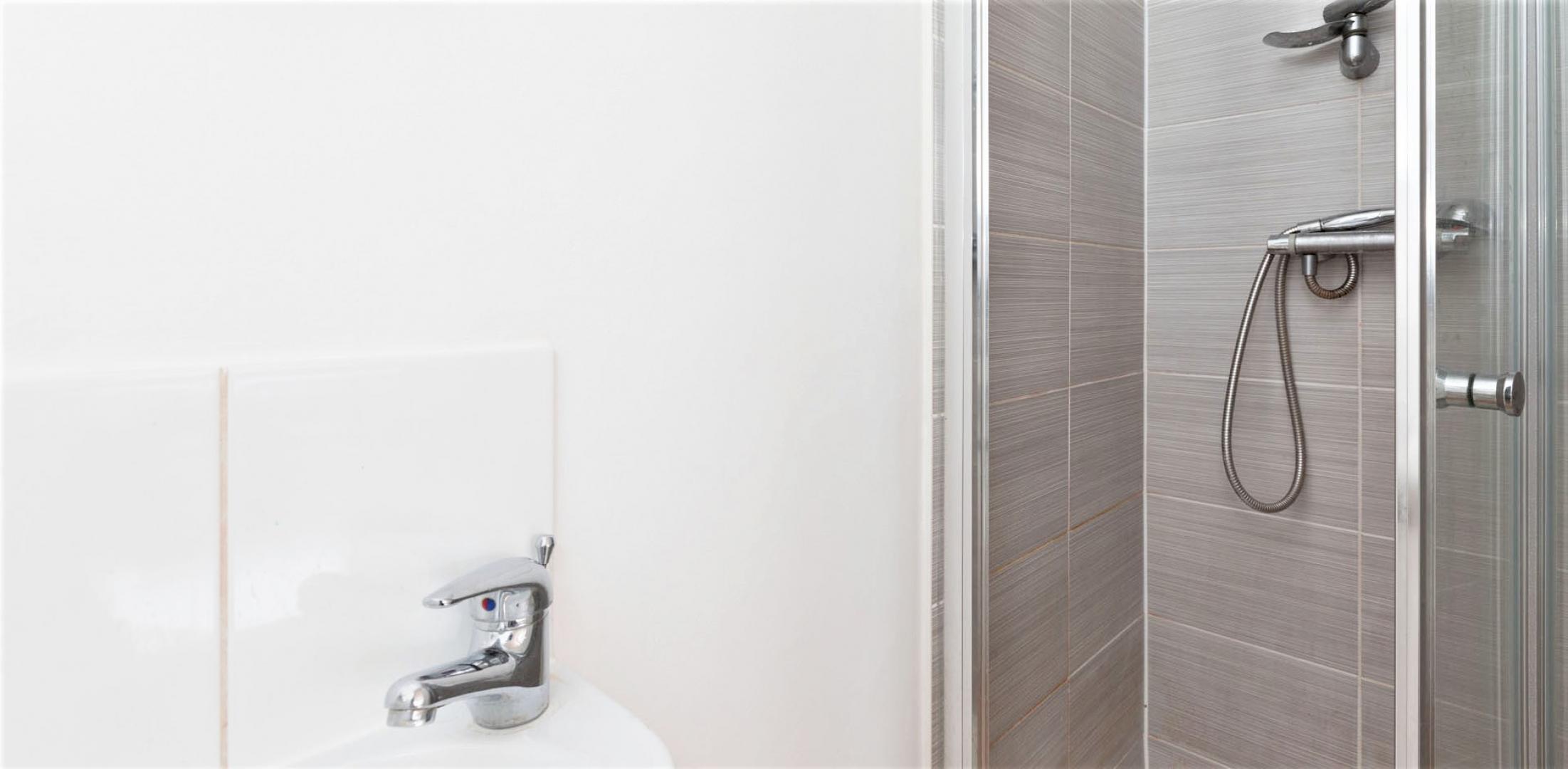 			Studio Apartment, 1 bath, 1 reception Apartment			 Exeter Road , KILBURN